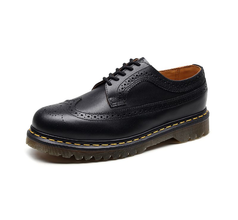 Klasszikus 5 Lyukú Bőr Martin Csizma Brogue Cipő Férfi Faragott Design Lapos És Női Nagy Méret