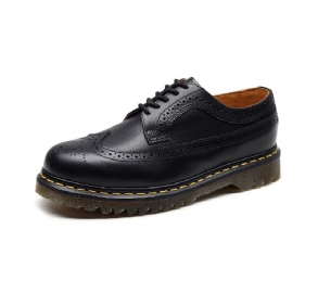 Klasszikus 5 Lyukú Bőr Martin Csizma Brogue Cipő Férfi Faragott Design Lapos És Női Nagy Méret